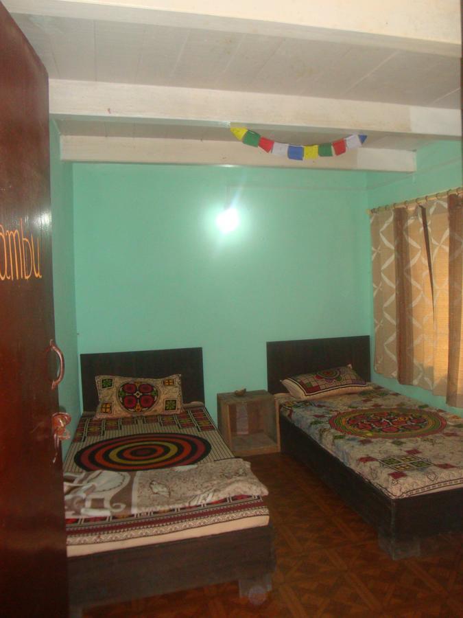 The Nepali Hive Hostel Kathmandu Bagian luar foto
