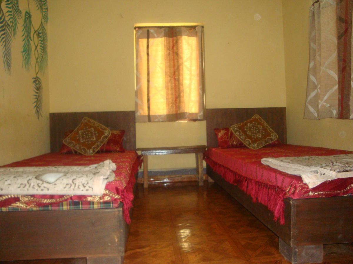 The Nepali Hive Hostel Kathmandu Bagian luar foto