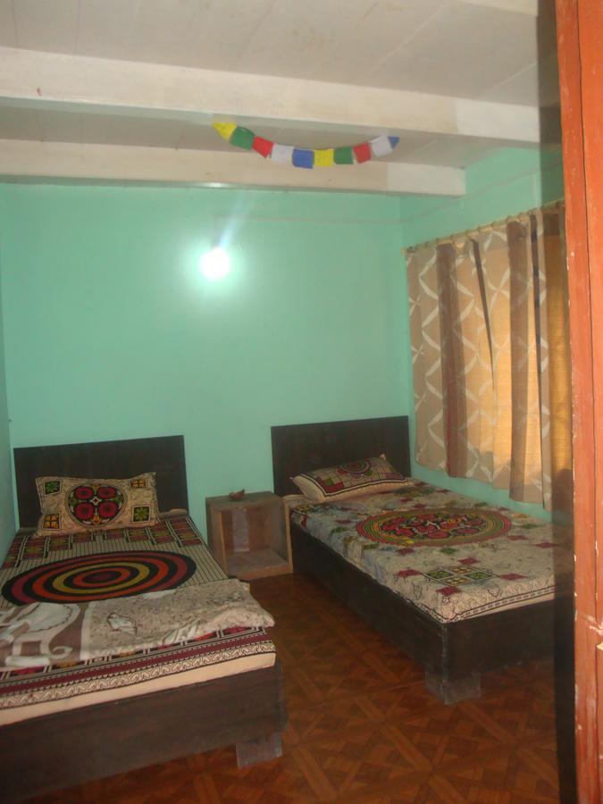 The Nepali Hive Hostel Kathmandu Bagian luar foto